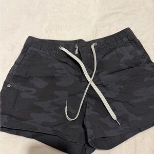 Vuori Black Camo Women's Cargo Shorts